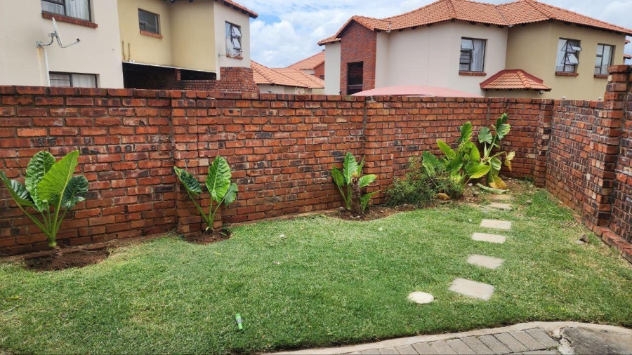 To Let 3 Bedroom Property for Rent in Waterval East North West